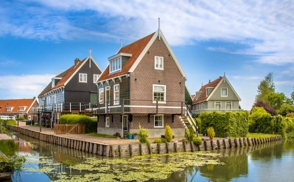 Marken