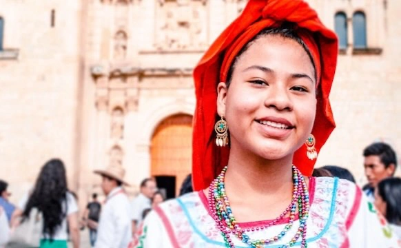 Oaxaca: Idioma, moneda y religion. Patrimonio de la humanidad.