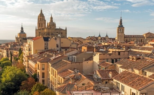 Visita Segovia. Patrimonio de la Humanidad por la UNESCO.
